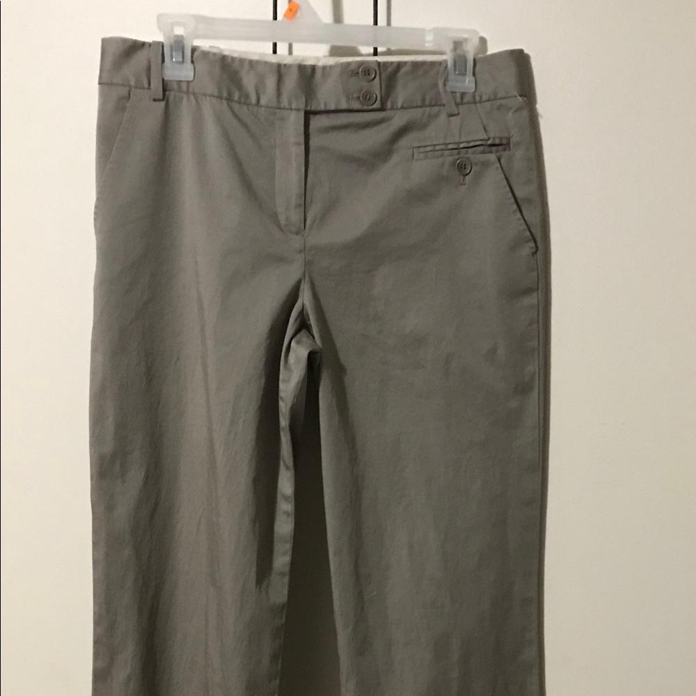 ⬇️$30 BCBG MAXAZRIA KHAKI  PANT SIZE 8